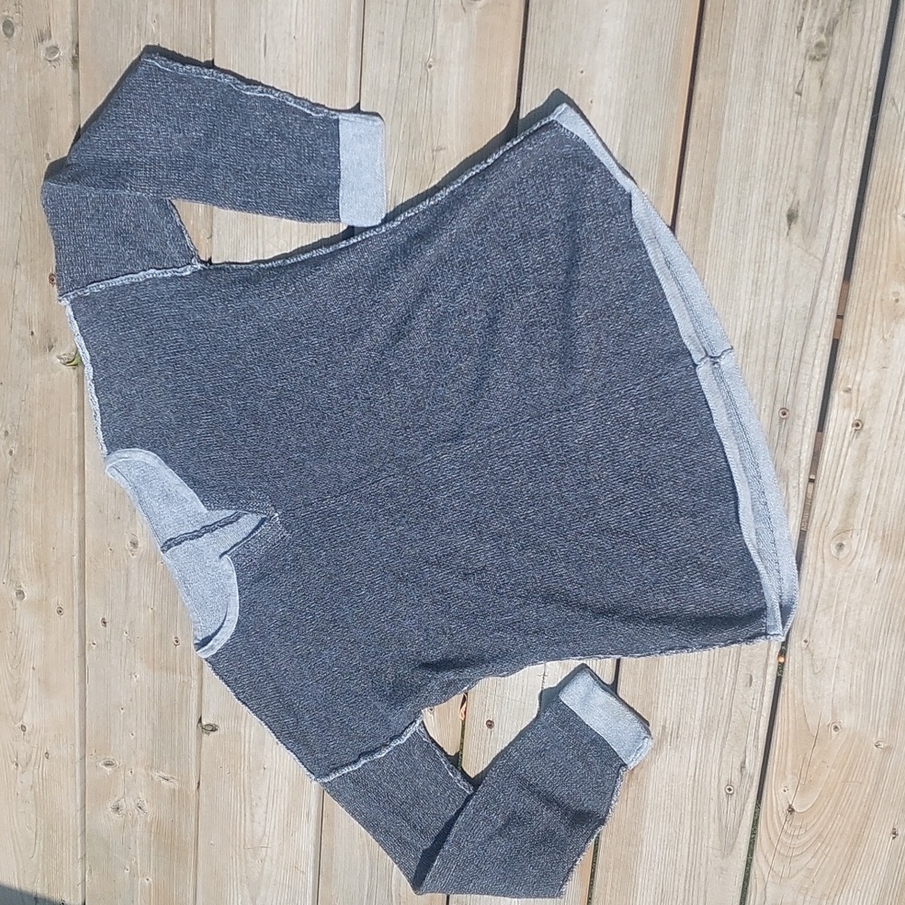 Reversible sweater